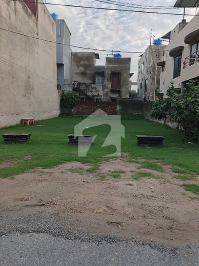 ہائی کورٹ سوسائٹی فیز 2 ہائی کورٹ سوسائٹی,لاہور میں 8 مرلہ رہائشی پلاٹ 75.0 لاکھ میں برائے فروخت۔ ہائی کورٹ سوسائٹی فیز 2 ہائی کورٹ سوسائٹی,لاہور میں 8 مرلہ رہائشی پلاٹ 75.0 لاکھ میں برائے فروخت۔