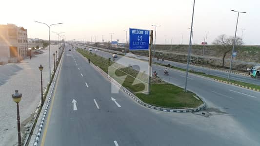لیک سٹی رائیونڈ روڈ,لاہور میں 8 مرلہ Studio عمارت 38.0 کروڑ میں برائے فروخت۔