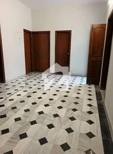 F-11/2 Size 500sqy Separate Gate 3bed 3bath Dring Tvlounge Kitchen Portion For Rent