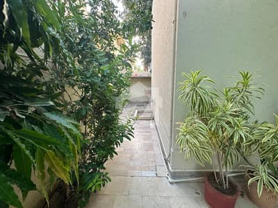 ڈی او ایچ ایس فیز 1 ملیر کنٹونمنٹ,کینٹ,کراچی میں 6 کمروں کا 1 کنال مکان 14.0 کروڑ میں برائے فروخت۔ ڈی او ایچ ایس فیز 1 ملیر کنٹونمنٹ,کینٹ,کراچی میں 6 کمروں کا 1 کنال مکان 14.0 کروڑ میں برائے فروخت۔