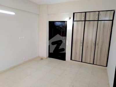 عسکری 5 ملیر کنٹونمنٹ,کینٹ,کراچی میں 3 کمروں کا 11 مرلہ فلیٹ 3.9 کروڑ میں برائے فروخت۔ عسکری 5 ملیر کنٹونمنٹ,کینٹ,کراچی میں 3 کمروں کا 11 مرلہ فلیٹ 3.9 کروڑ میں برائے فروخت۔