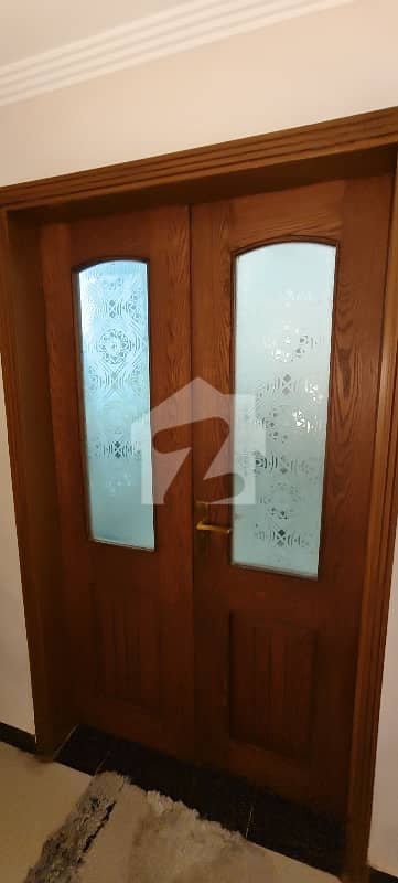 Fully Maintained Mid Floor Flat For Rent