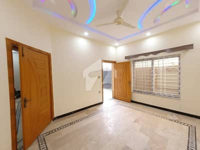 11 Marla Double Story House/ 5. Bedrooms Bedrooms With 6 Bathrooms Dining Room TV Launch Kitchen Big Carparking Electricity Water Gas All Facilities In Life Available