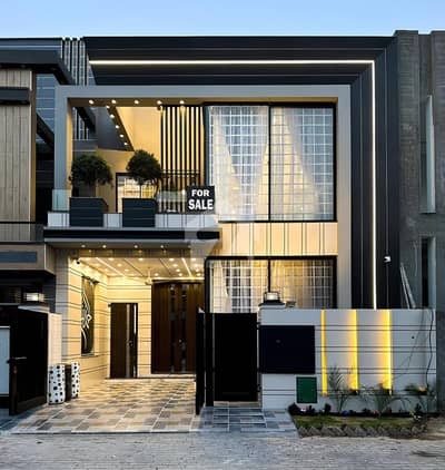 5 Marla Hot Location House Available For Sale In Sector D Bahria Town Lahore.