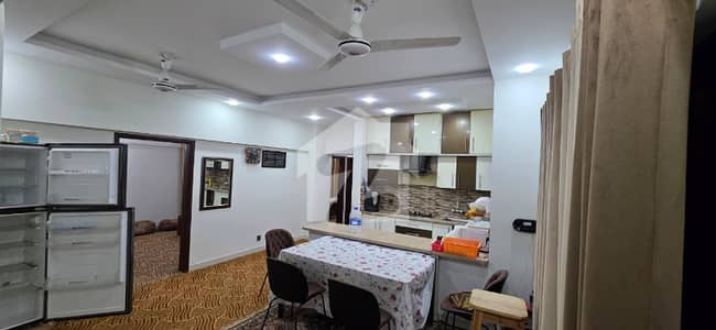Luxurious and Spacious 3 Bed DD, 1450 Sq. Ft. Corner, Flat for Sale in Saima Palms, Gulistan-e-Jauhar.