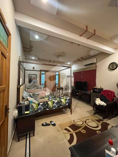 Very Well Maintained 400 Sq Yards Bungalow For Sale | CHANCE DEAL