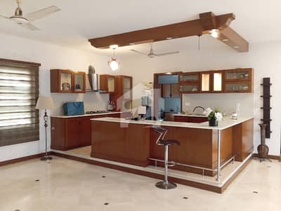 1000 Yards Upper Portion For Rent Totally Independent Portion