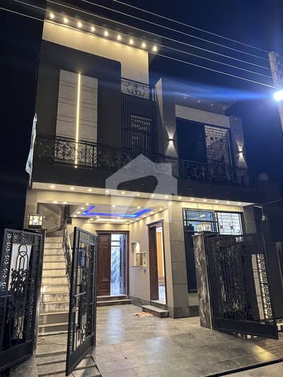 الرحمان گارڈن فیز 2 الرحمان گارڈن,لاہور میں 5 کمروں کا 5 مرلہ مکان 2.6 کروڑ میں برائے فروخت۔ الرحمان گارڈن فیز 2 الرحمان گارڈن,لاہور میں 5 کمروں کا 5 مرلہ مکان 2.6 کروڑ میں برائے فروخت۔