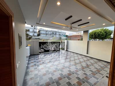 Bahria Enclave Sector J 10 Marla House For Sale Bahria Enclave Sector J 10 Marla House For Sale