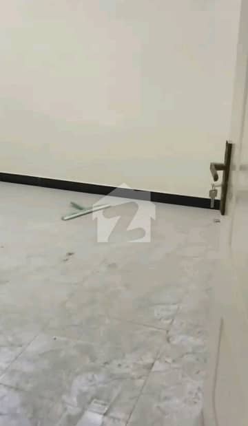 Prime Location 1250 Square Feet Flat For Sale In Jamshed Town