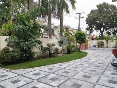 GULBERG ESTATE OFFER 2 KANAL OFFICE USE FOR RENT MODEL TOWN MUSLIM IQBAL JOHAR TOWN LAHORE