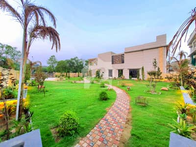 Park Face Designer House For Sale In Bahria Town Islamabad With Huge Lawn