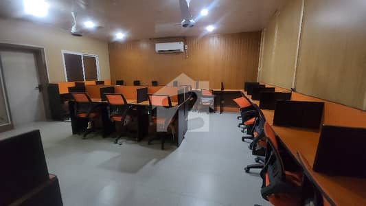 Furnished office available for Rent