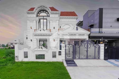 ANW REAL ESTATE PROUDLY OFFERS: 10 MARLA ELEGANT AND FULLY MAINTAINED SUPER HOT LOCATED BUNGALOW IS AVAILABLE IN THE BEST BLOCK OF DHA PHASE 7 LAHORE.