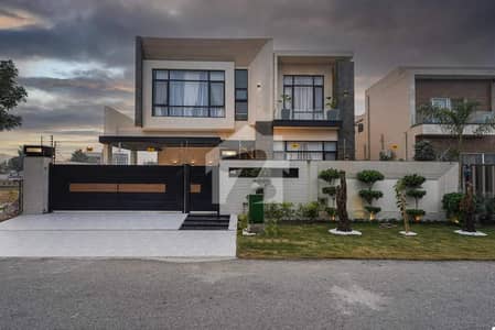 PHASE 6 1-KANAL BRAND NEW FULL BASEMENT FULLY FURNISHED BUNGALOW WITH 6 BEDROOMS IS AVAILABLE FOR SALE.