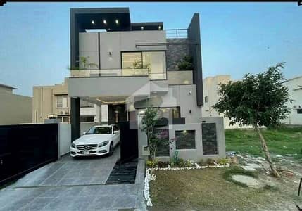 PRISTINE 5 MARLA RESIDENTIAL HOUSE WITH 3 BEDROOMS FOR SALE - PRIME LOCATION IN DHA 9 TOWN BLOCK D