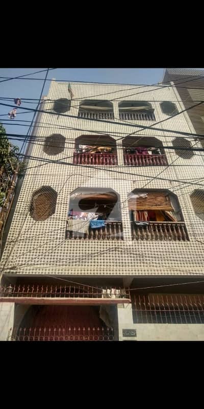 House For Sale Prime Location, Mehmoodabad An Excellent Investment Opportunity In The Heart Of Mehmoodabad, Offering A Spacious, Well-Planned Building With Strong Rental Returns &Also Ideal For Family.