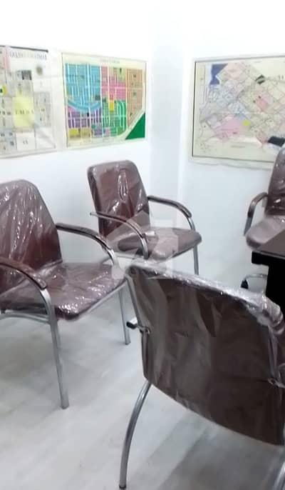 آر جے شاپنگ مال راشد منہاس روڈ,کراچی میں 0 مرلہ Studio دکان 40.0 لاکھ میں برائے فروخت۔