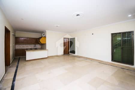 1 Kanal Upper Portion For Rent In EME