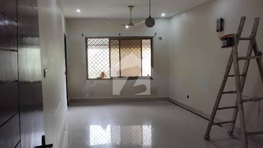 Gulshan Vip Block-13 Just New 350 Yard Ground Floor 3 Beds Attached Tilled Bath Drawing Dinning TV Lounge Kitchen