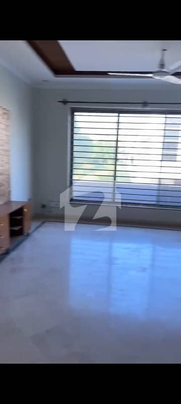 20 Marla Upper Portion Near To Be Main Markaz
