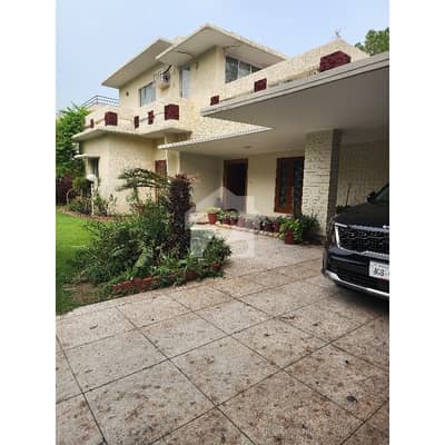 Muslim Town 2 Kanal Single 3 Bad D/D TVL Kitchen Parking Office Ky Ly Ideal
