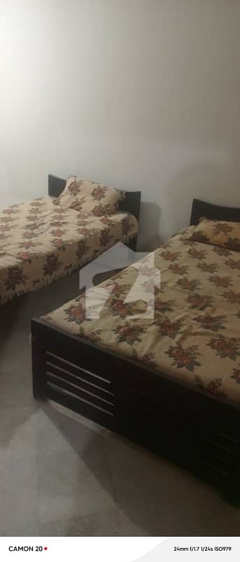 E11 Room For Couple
