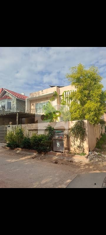 A Very Beautiful Design House Like Villa Available For Sale