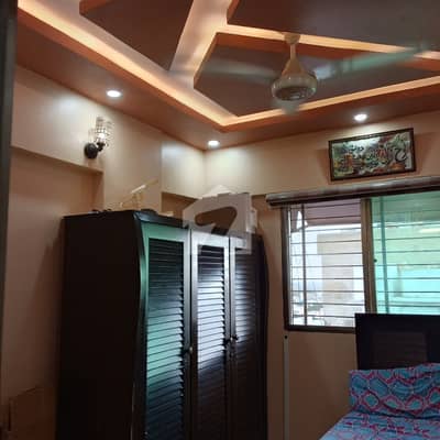 Prime Location 1050 Square Feet Flat In Stunning Gulshan-E-Kaneez Fatima - Block 4 Is Available For Sale