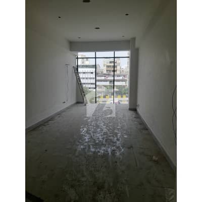 شاہراہِ فیصل کراچی میں 3 مرلہ Studio دفتر 1.6 کروڑ میں برائے فروخت۔