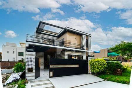 STUNNING DESIGNER 10 MARLA HOUSE FOR SALE IN DHA PHASE 6