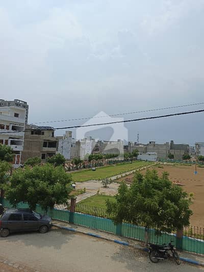 Open Residential plot 200 Square Yards 50 feet Road Plot For Grabs In Scheme 33