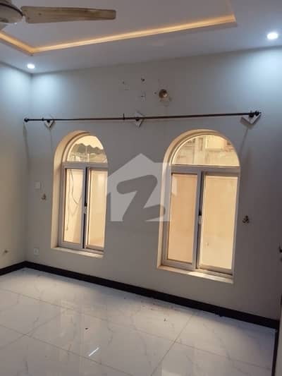 Ideally Located Lower Portion For Rent In G-13/1 Available