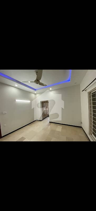 40x80 14 Marla Upper Portion Prime Location for rent in G-13