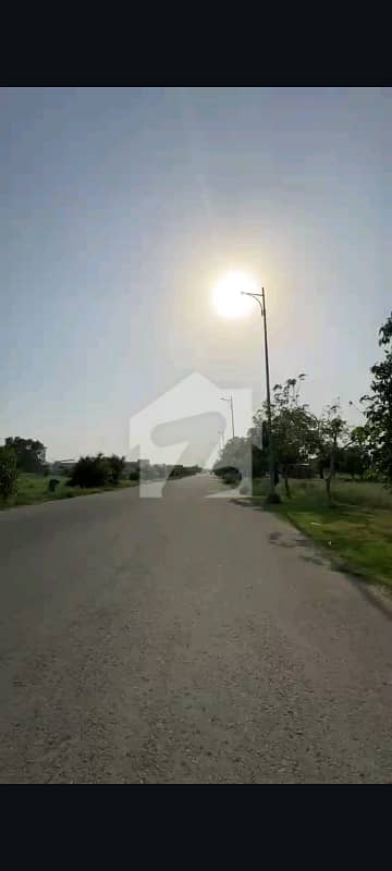 ڈی ایچ اے فیز 7 ڈی ایچ اے ڈیفینس,لاہور میں 1 کنال رہائشی پلاٹ 4.65 کروڑ میں برائے فروخت۔ ڈی ایچ اے فیز 7 ڈی ایچ اے ڈیفینس,لاہور میں 1 کنال رہائشی پلاٹ 4.65 کروڑ میں برائے فروخت۔