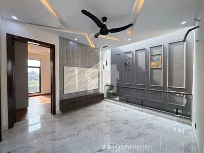 10 MARLA UPPER PORTION AVAILABLE FOR RENT 10 MARLA UPPER PORTION AVAILABLE FOR RENT