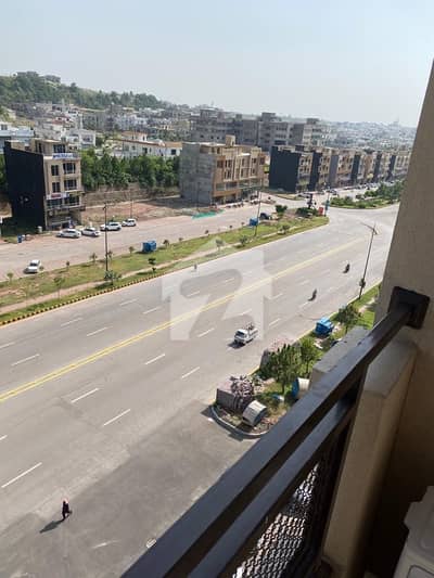 2 bed flat with servent room 2 bed flat with servent room