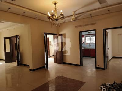 A Centrally Located Lower Portion Is Available For rent In Lahore