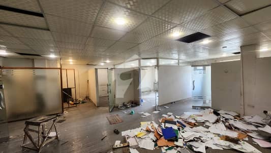 1150 Sq Ft SEMI FURNISHED OFFICE is available at main Shahra e Faisal 24/7 building