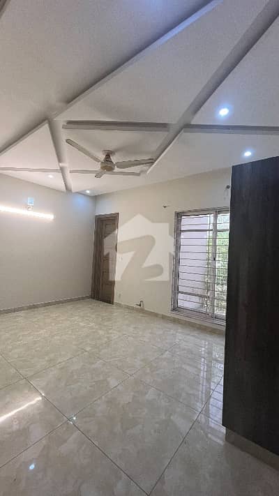 40*70 Tiles Flooring Beautiful Upper Portion In Block-C