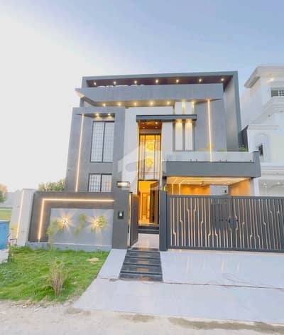 Facing Park 10 Marla House In Citi Housing Society Is Available For Sale