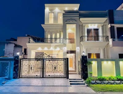 Prime Location House Spread Over 10 Marla In Citi Housing Society Available