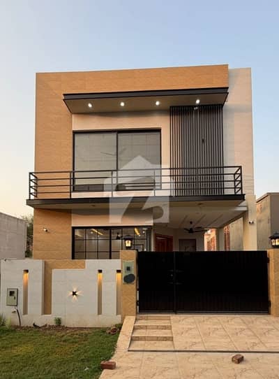 NEAR 120'FT ROAD TOP LOCATION 5 MARLA HOUSE FOR SALE IN DHA PHASE 9 TOWN BLOCK A.