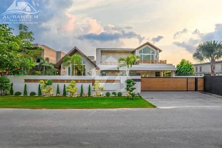 100% ORIGINAL ADD 2 KANAL BRAND NEW ULTRA AMERICAN STYLE FULLY FURNISHED LUXURY VILLA WITH SWIMMING POOL PLUS 20 KVA SOLAR INSTALLED FOR SALE IN DHA PHASE 2.
