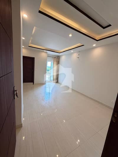 Investor Rate Vip Location 1 Bed Family Apartment