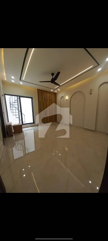 10 Marla Brand New Designer House Available For Rent