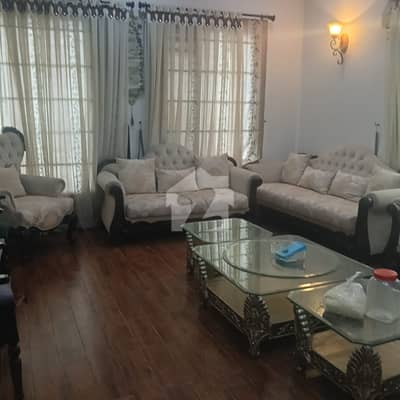 4+4 Bedrooms Proper 2 Unit House Slightly Used