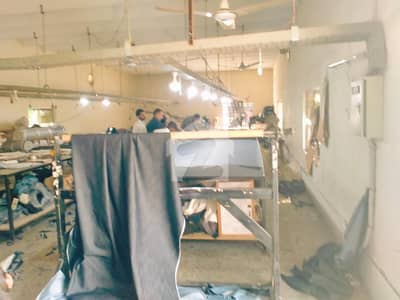 گجّومتہ لاہور میں 2 کنال Studio فیکٹری 3.5 لاکھ میں کرایہ پر دستیاب ہے۔
