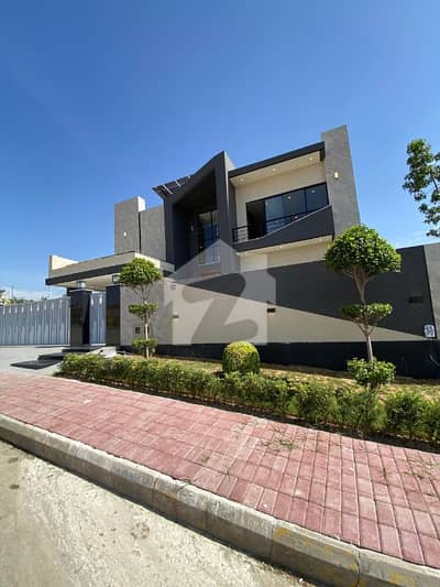 26 Marla Ultra Luxury Designer House | Massive Front & Inner Lawn | Prime Location | 6 Master Bedrooms