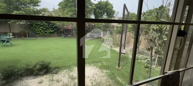 ایف ۔ 6 اسلام آباد میں 5 کمروں کا 4 کنال مکان 14.0 ارب میں برائے فروخت۔